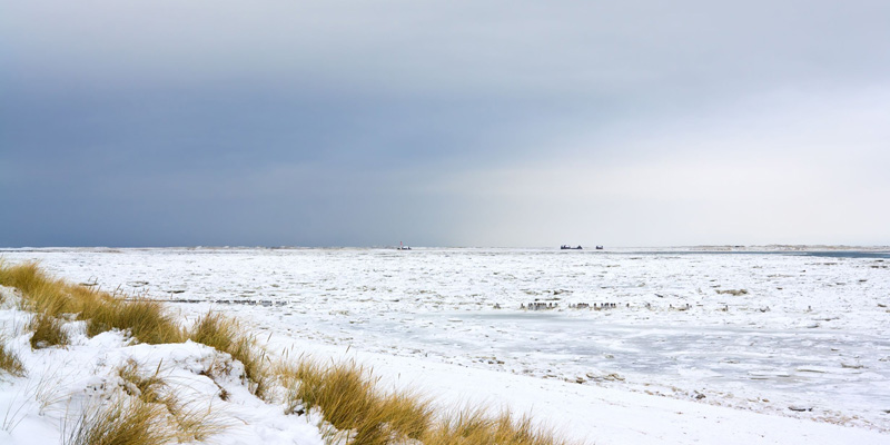 12418516 - The Island Of Sylt In Northern Germany In Winter